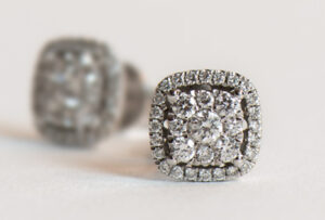 Medical Professionals Save on Diamond Jewelry